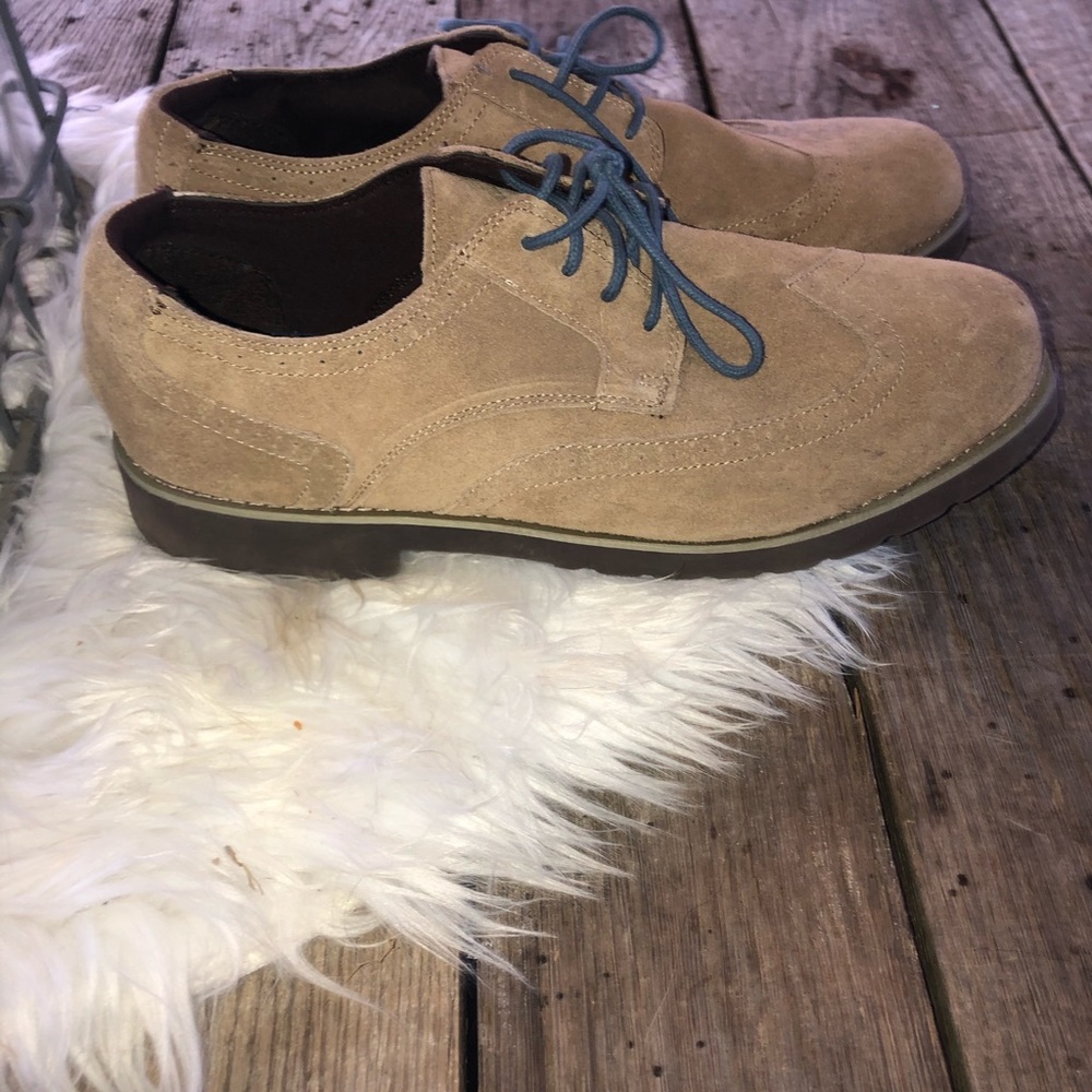 Size 13 men’s shoes